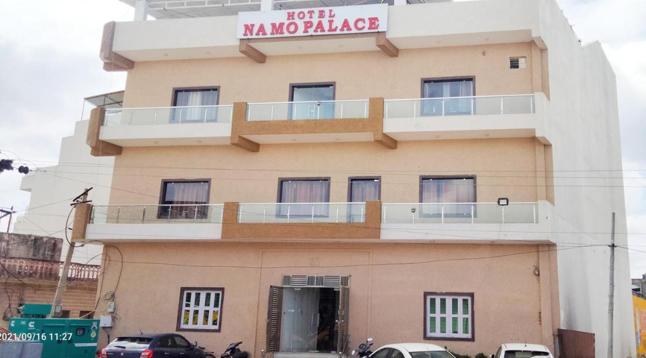 Hotel Namo Palace كوتا المظهر الخارجي الصورة