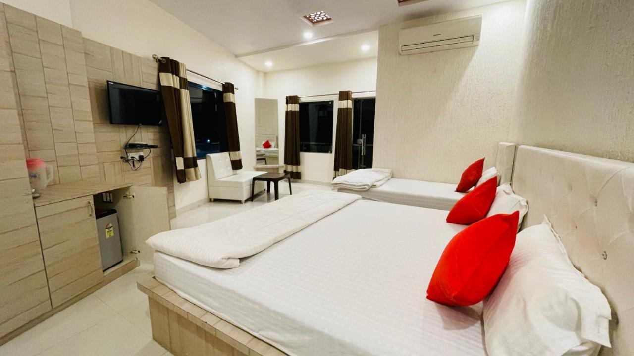 Hotel Namo Palace كوتا المظهر الخارجي الصورة